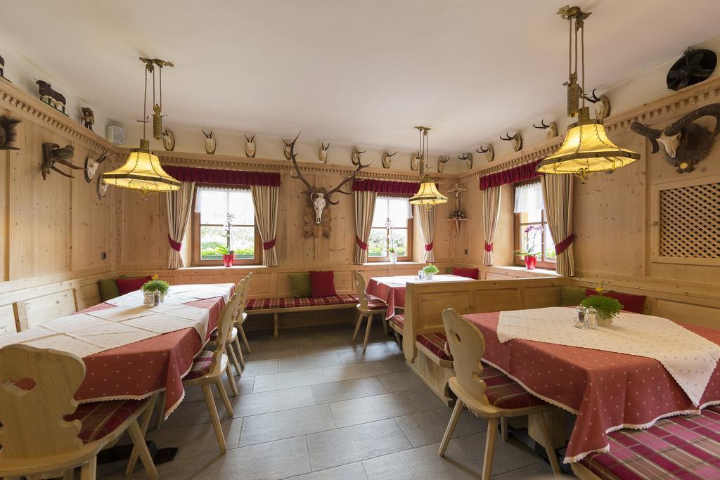 Hotel Anewandter Bruneck Exteriör bild